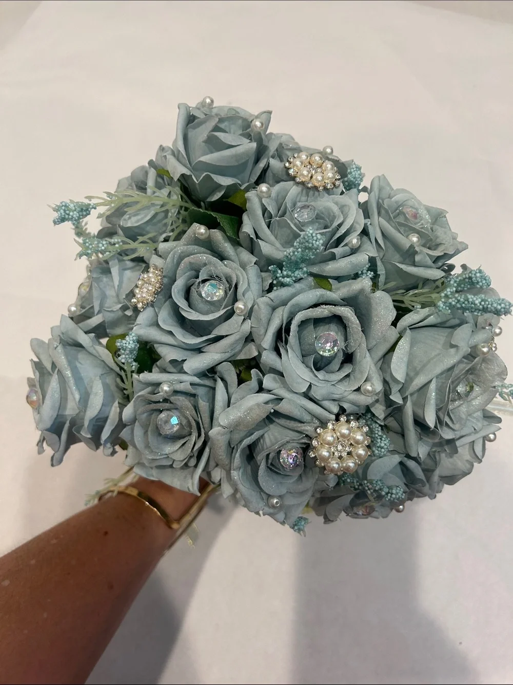 Handheld 15 Blue Rose Bouquet with Ribbon and Rhinestone Accent bridal nwot
